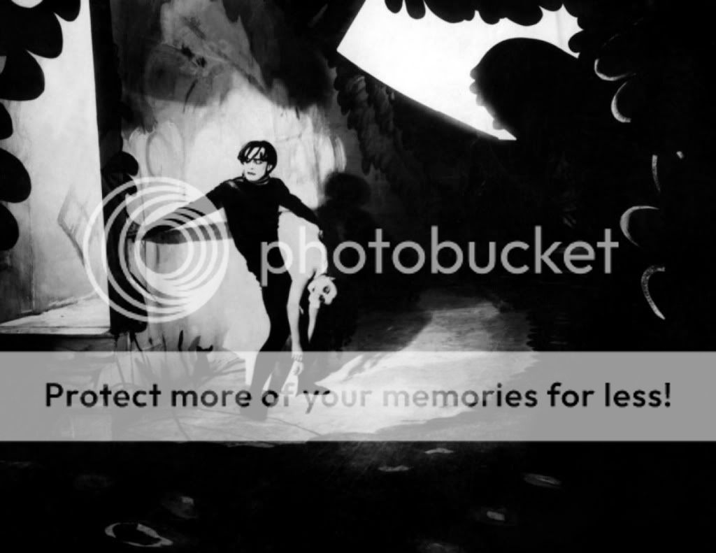 cabinet-du-dr-caligari-02-g.jpg