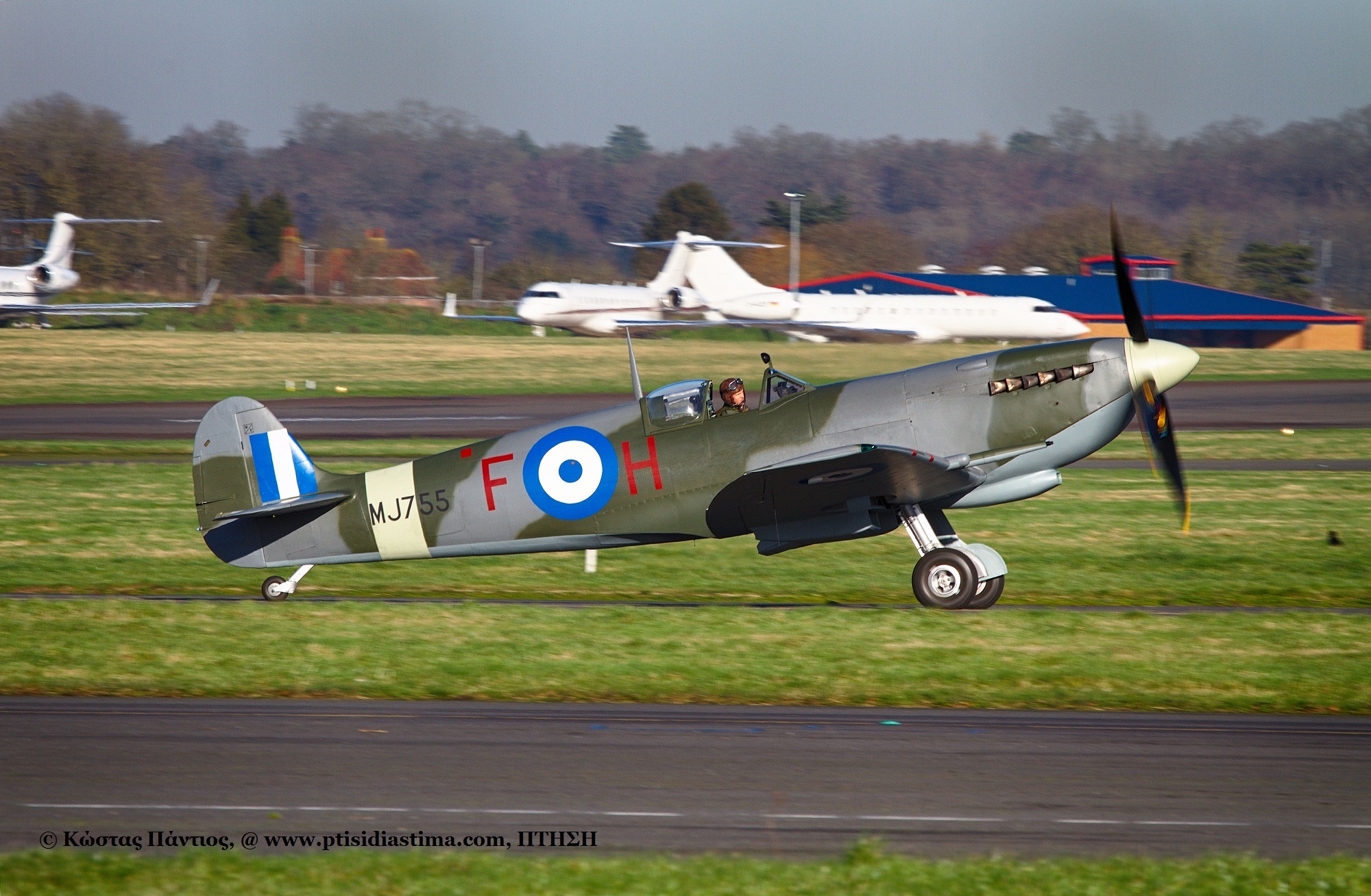 Spitfire-MJ755-first-flight-B.jpg