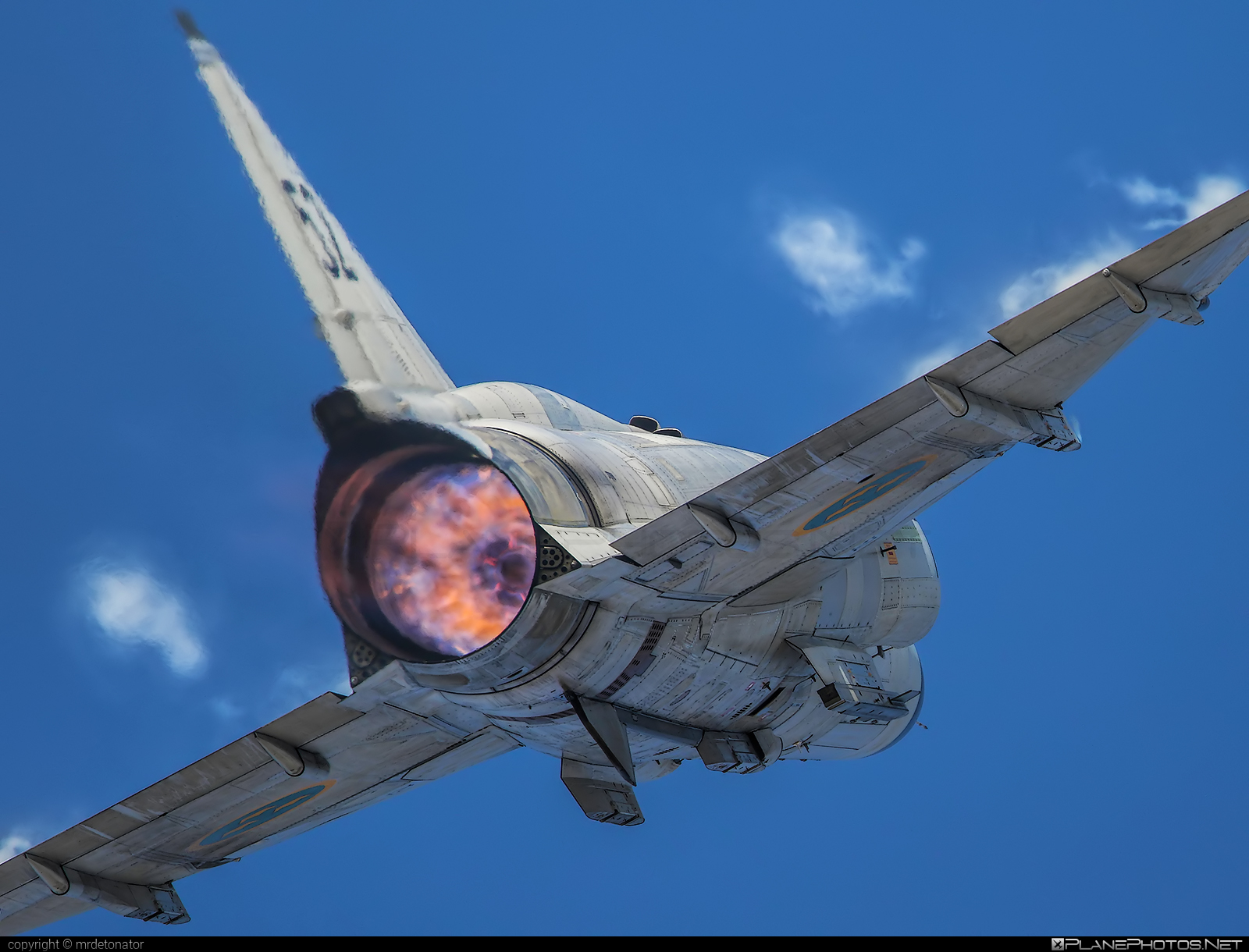 8729_Saab-AJSF-37-Viggen_SE-DXN.jpg