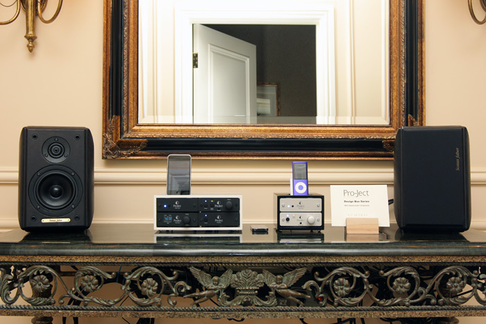 sonus_faber_toy_table.jpg