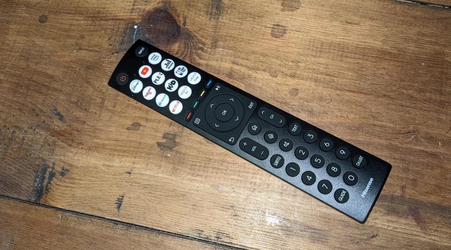 Hisense_55U8HQ-remote-900x500.jpg