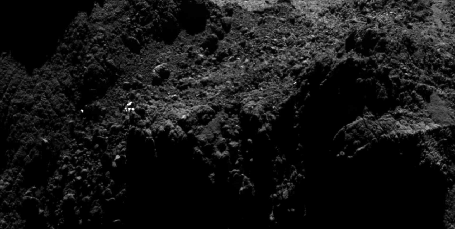 ESA_Rosetta_OSIRIS_Search_zoom1.png