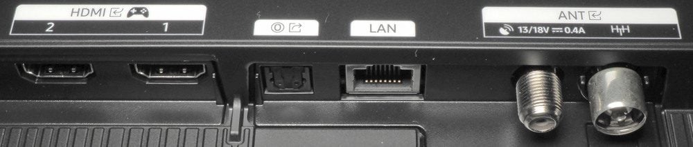 11a-Samsung-55S85FAU-zlacza-dolne.jpg