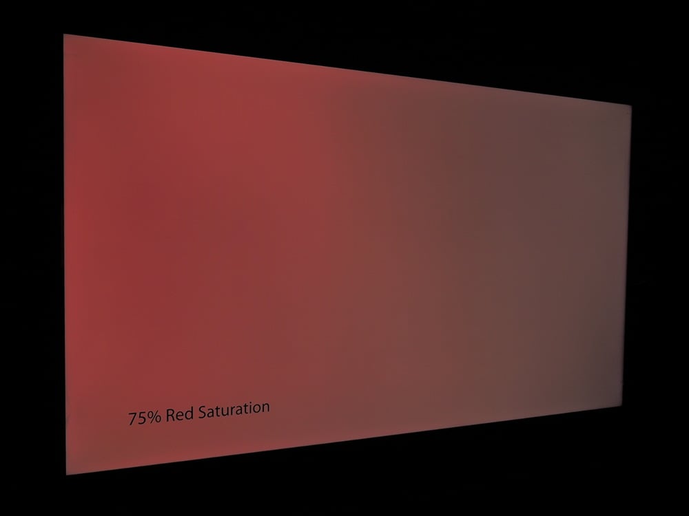 tcl-55c725-kolory-pod-katem.jpg