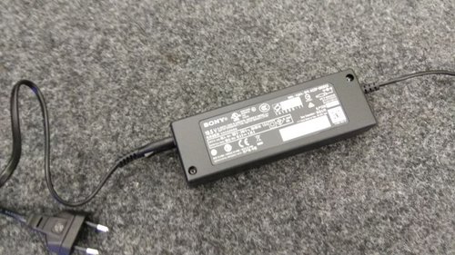 Sony-KDL-32WE615-5-medium.jpg