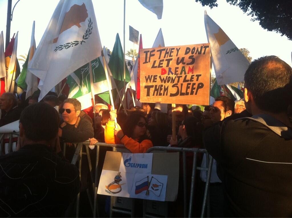 BFustXBCYAEjdz9.jpg:large