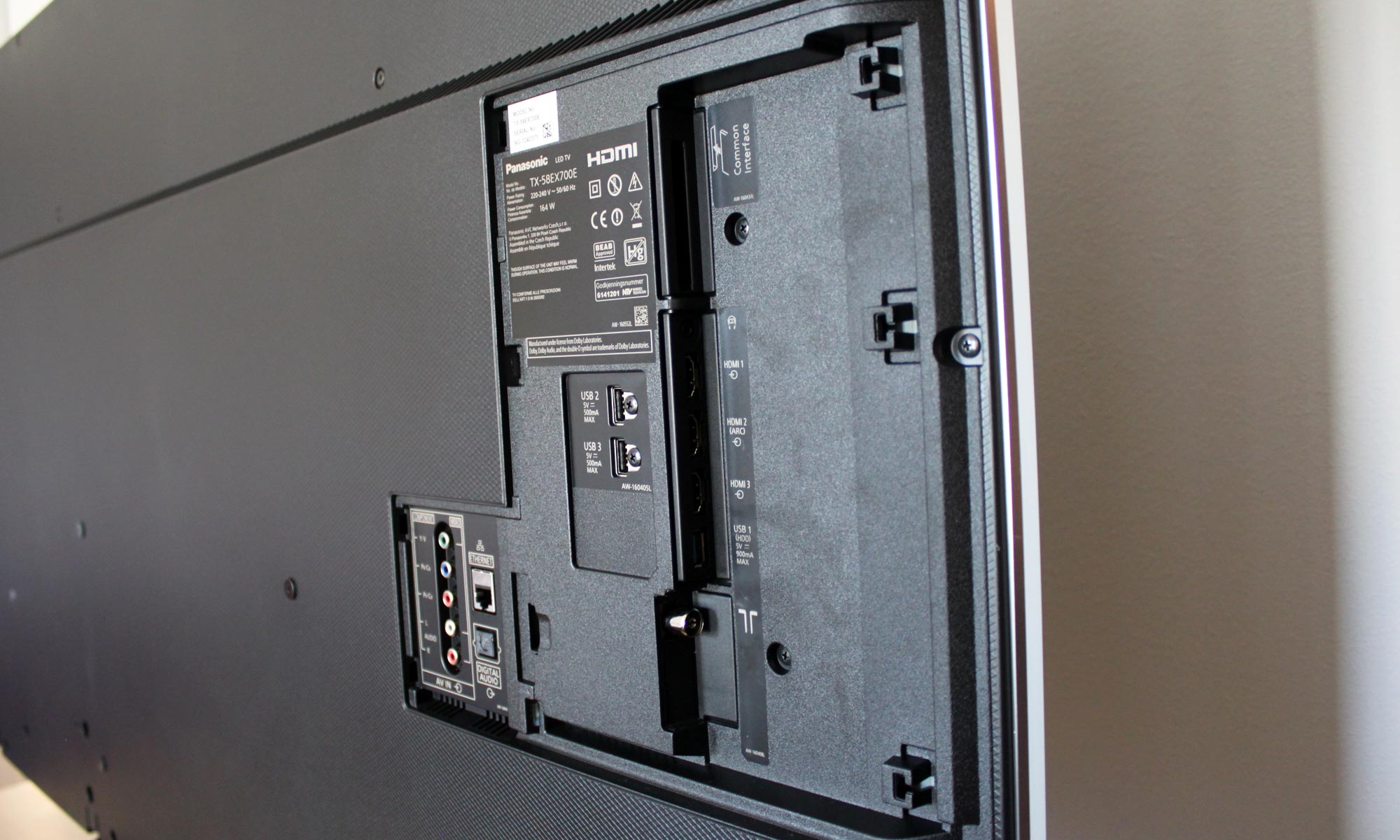 panasonicex700_large_3.jpg