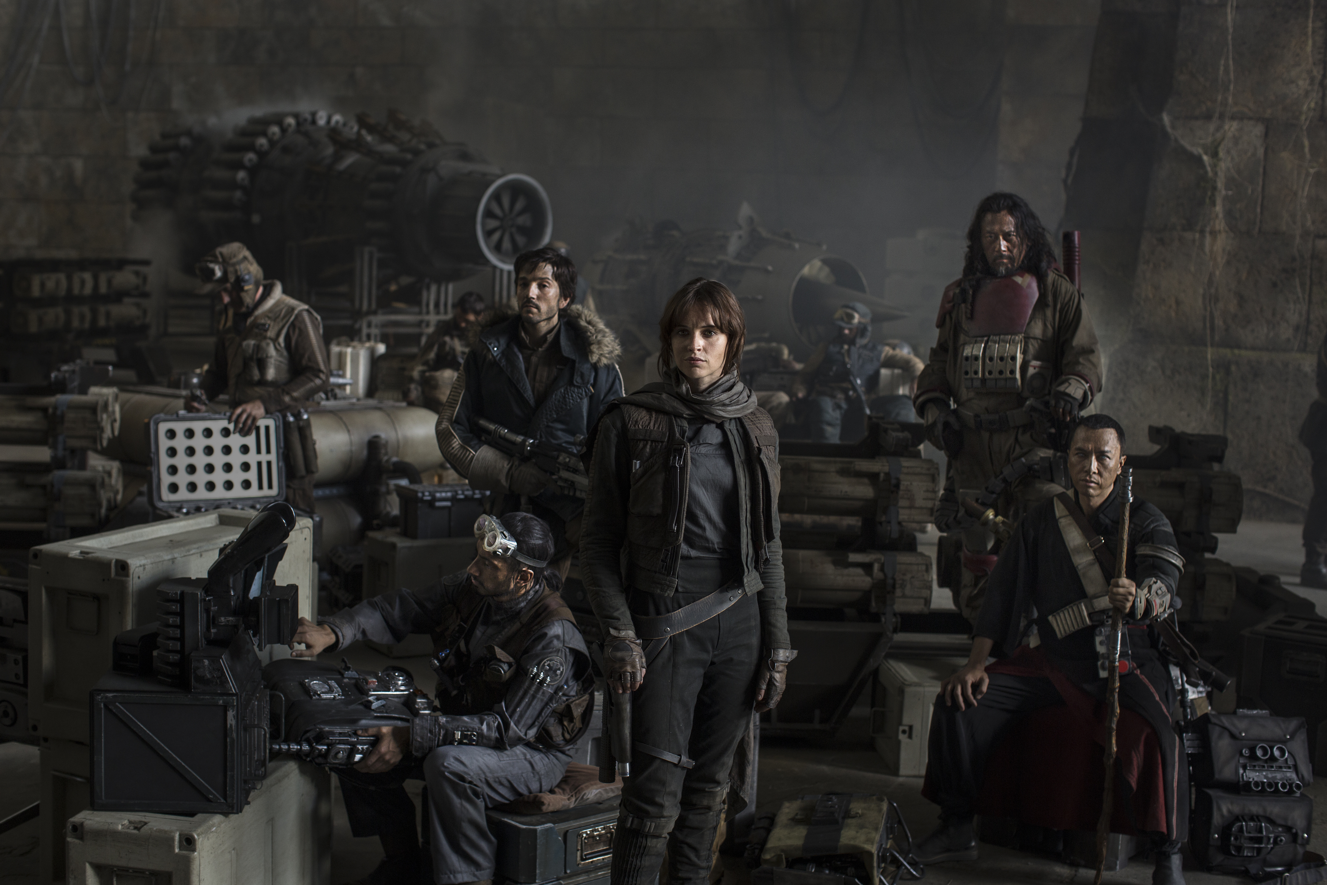 rogueone-castpic.jpg