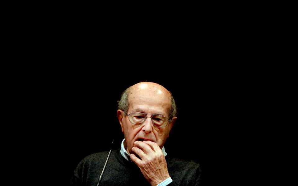 oliveira-thumb-large.jpg