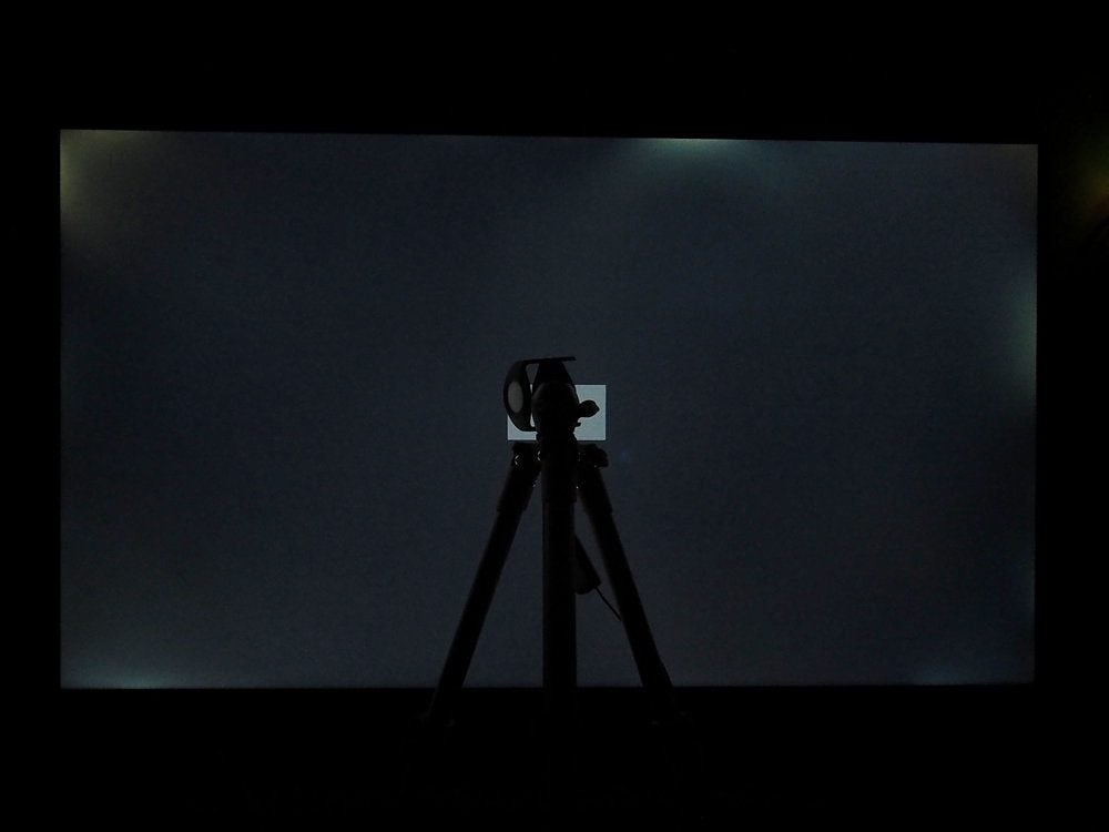 ekran-telewizora-samsung-43au8002.jpg