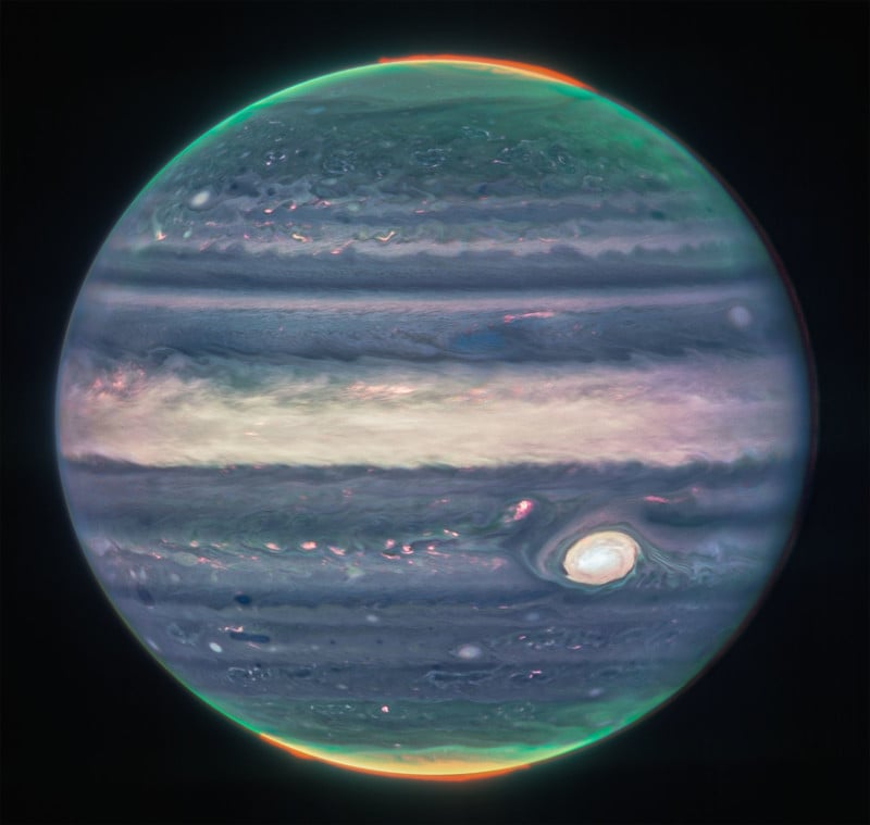 jupiter-auroras1-800x759.jpg