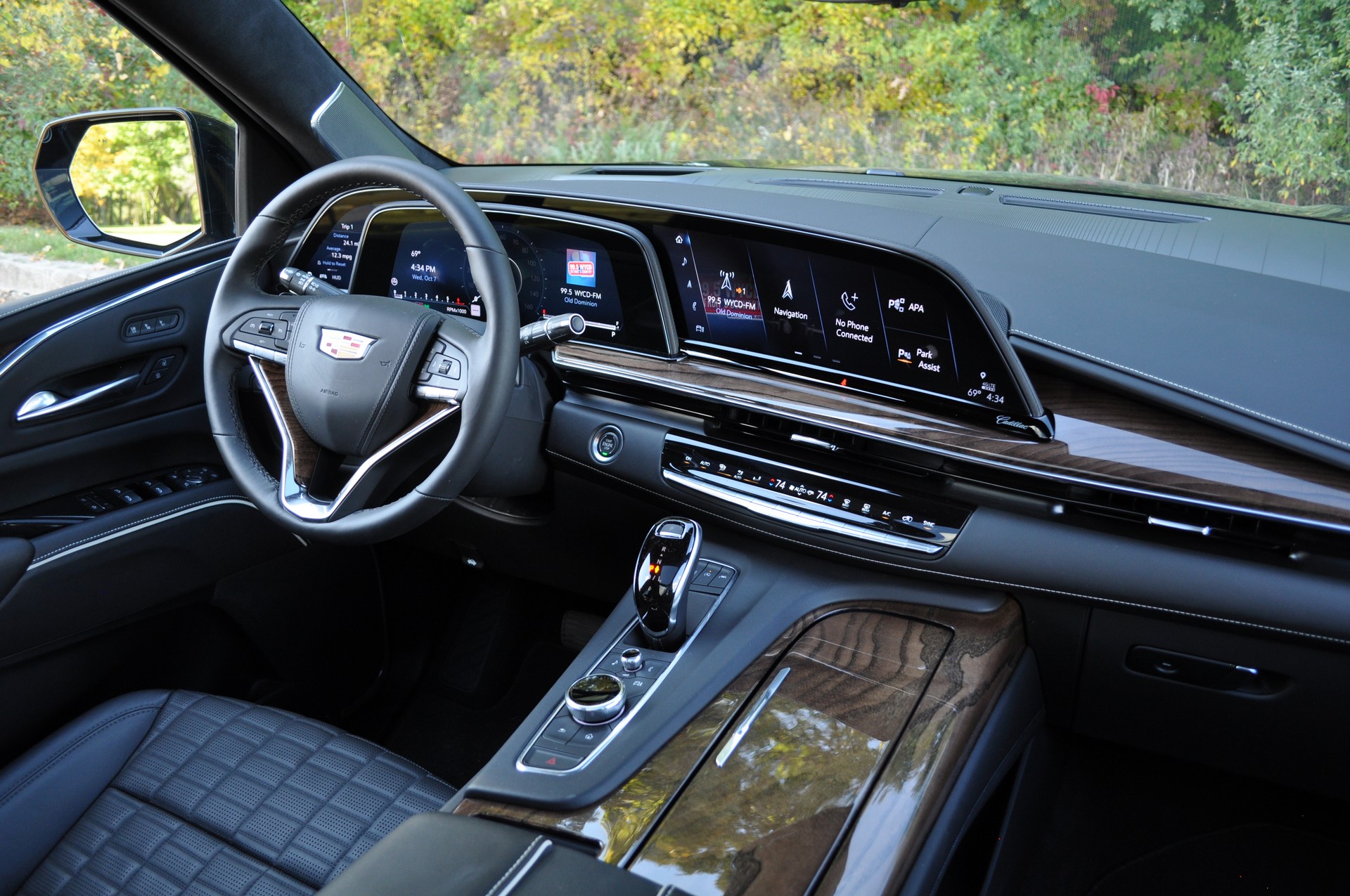 2021-Cadillac-Escalade-229.jpg