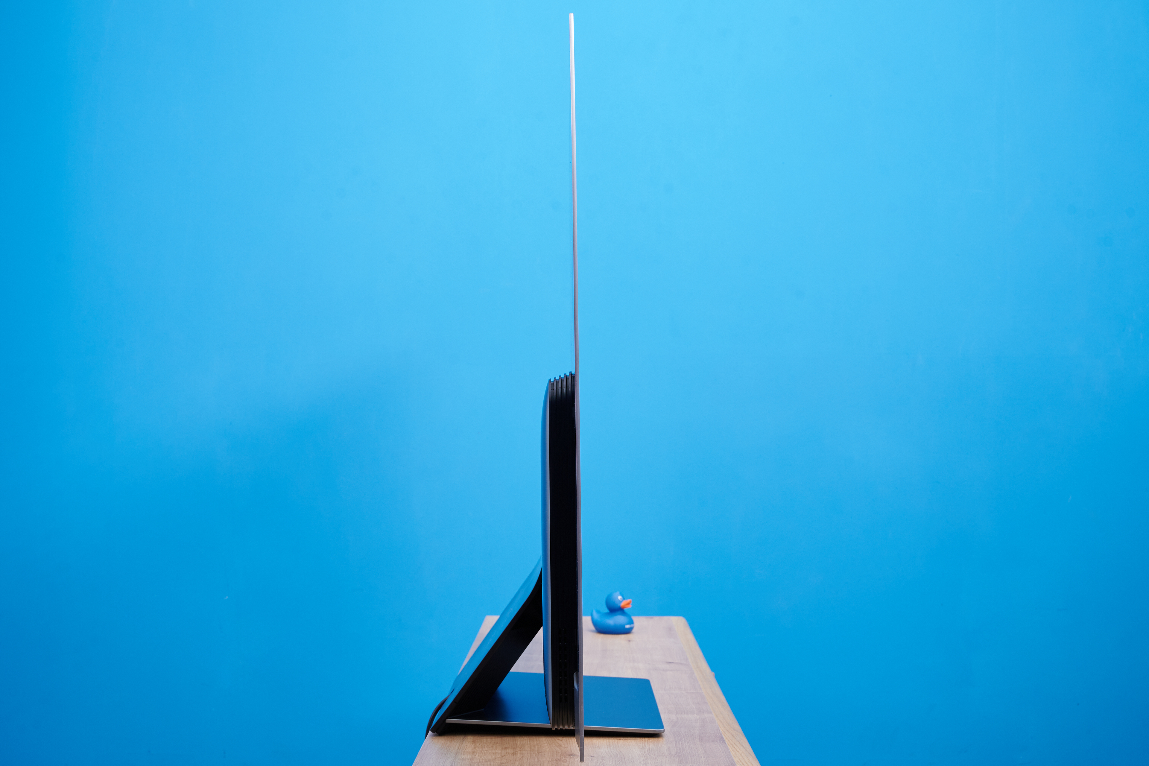 samsung-S95B-QD-profil.jpg