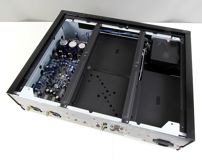 Pioneer-BDP-LX88-Innenleben-Gesamt.jpg