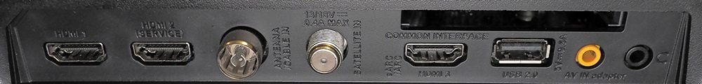 11a-TCL-43V6B-zlacza-boczne.jpg