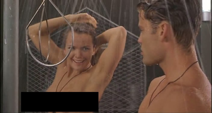 dina_meyer-starship_troopers-1.jpg