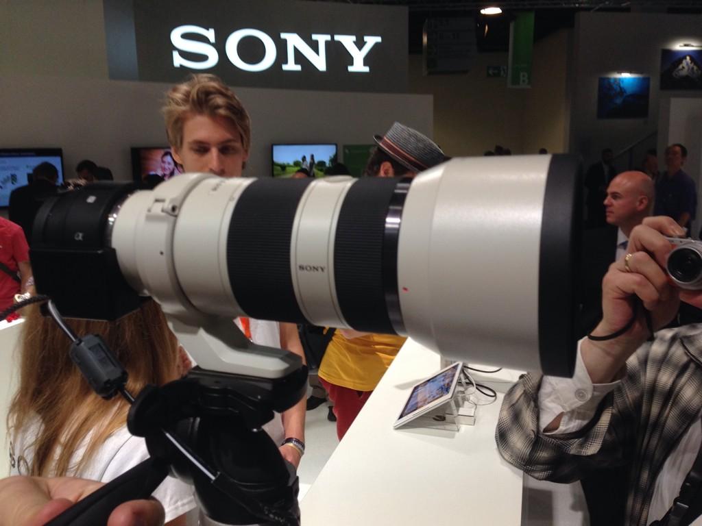 BxuVQVuIQAAMeSh.jpg:large