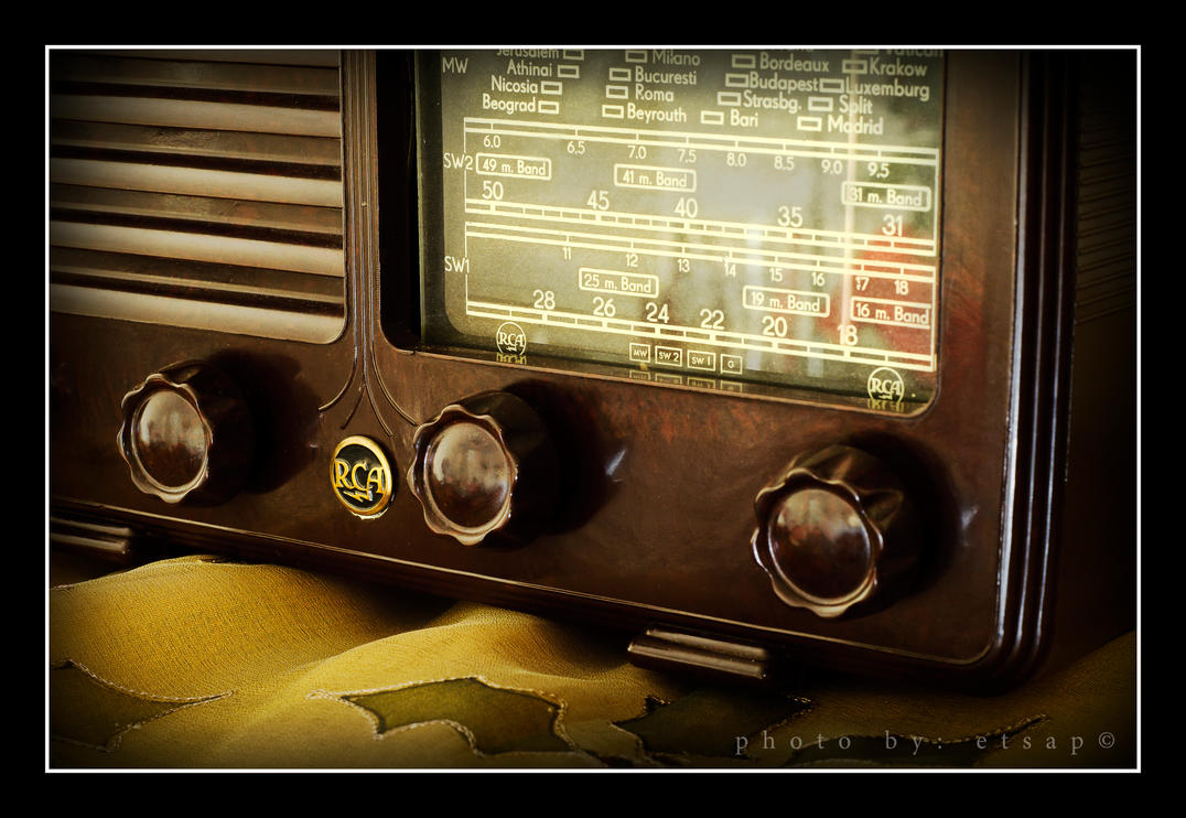 old_radio_by_etsap-d3b3zll.jpg