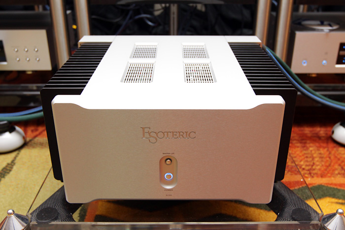teac_amp.jpg