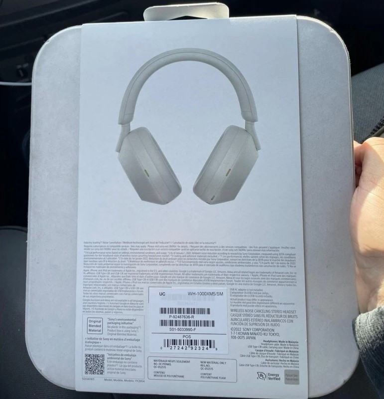 Sony-WH-1000-XM5-box.jpg