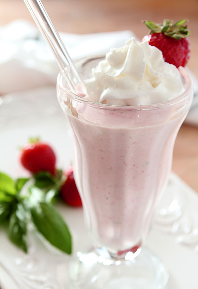 strawberry-milkshake-2.jpg