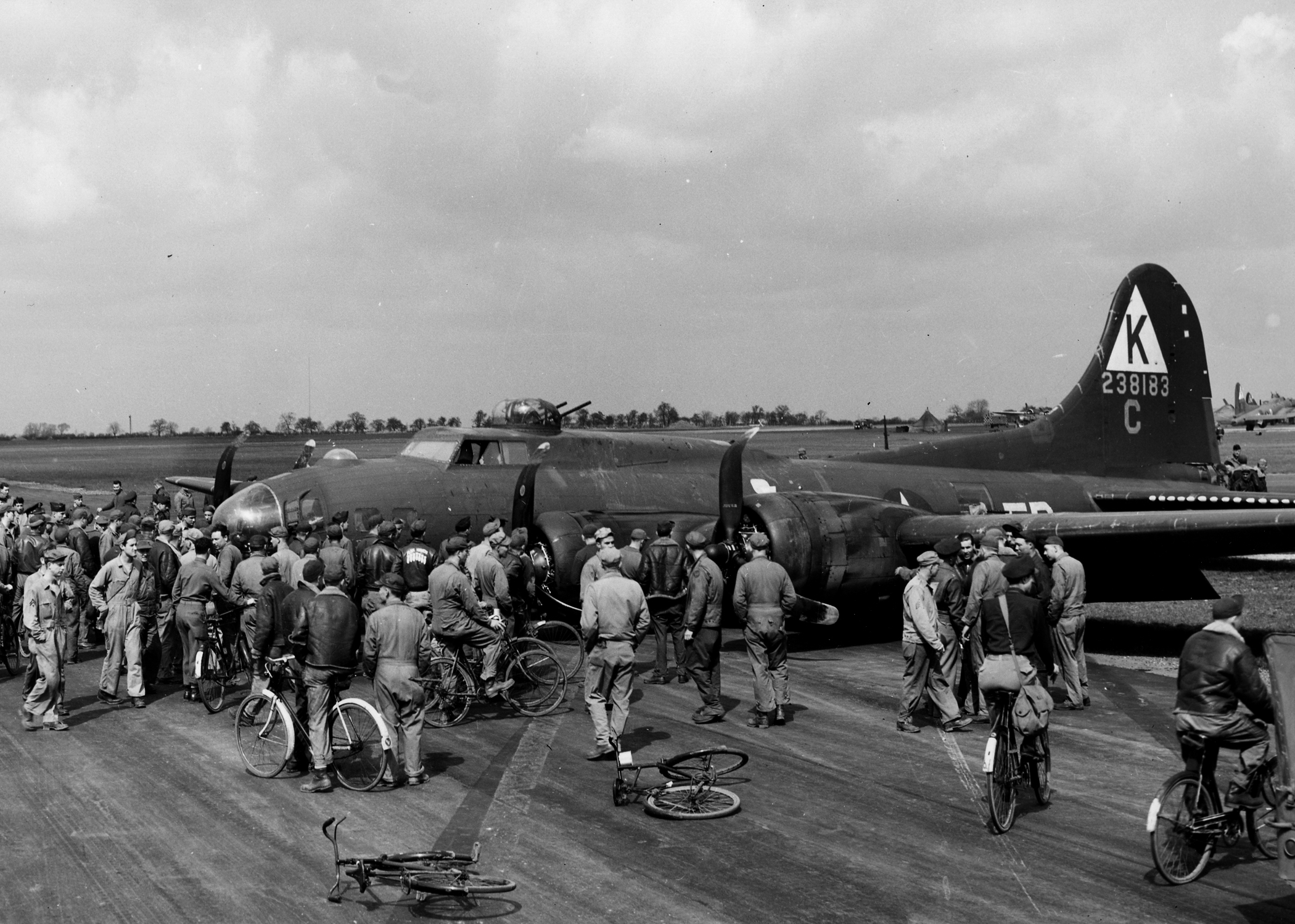 379th-bg-apr-10-44-b17-486-5x7.jpg