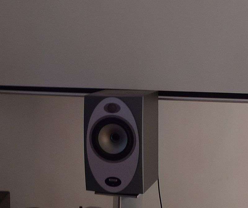 79651227.jpg