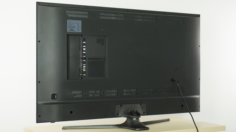 mu6300-back-medium.jpg