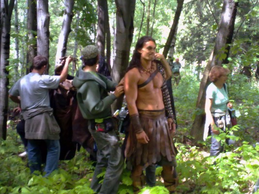 jason-momoa-conan-2011-set-photo-1.jpg