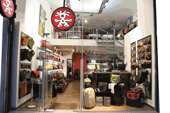 crumpler_shop_stournari.gif