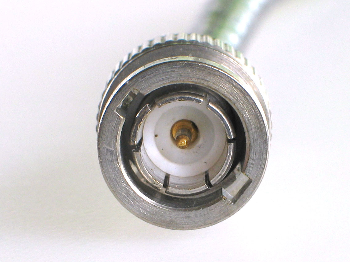BNC_connector_20050720_002.jpg