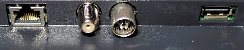 11b-LG-65QNED863Q-zlacza-dolne.jpg