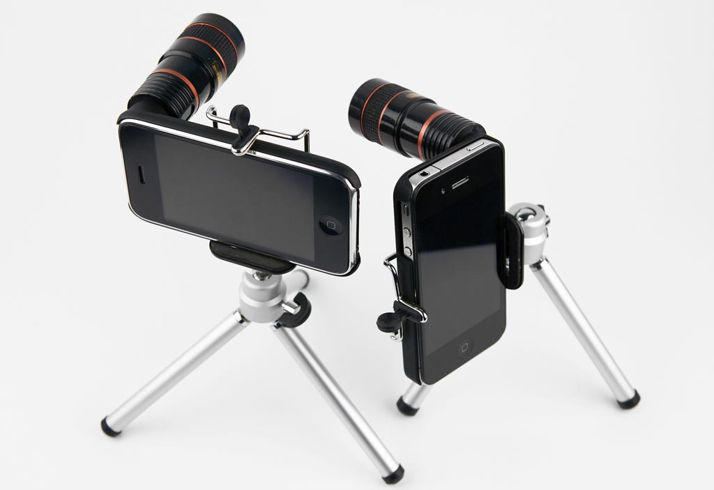 iphone4_zoom_lens_with_mini_tripod_1.jpg
