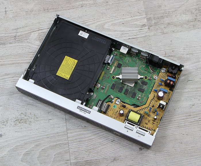 Panasonic-DP-UB424-Innenleben-Gesamt.jpg