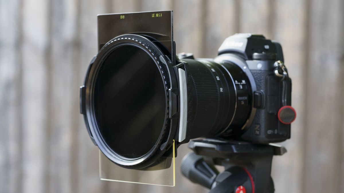 www.digitalcameraworld.com
