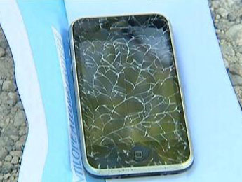 123054-exploded-iphone.jpg
