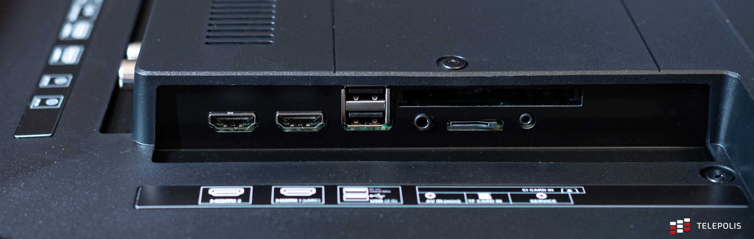 Sharp-Aquos-EQ6-porty-telewizora.jpg