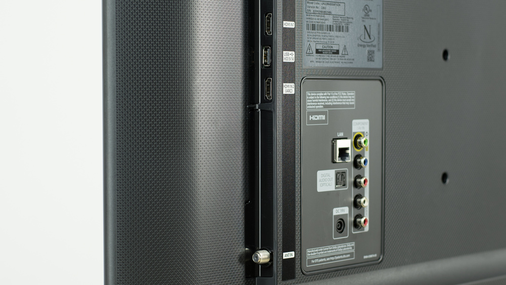 m4500-inputs-side-medium.jpg