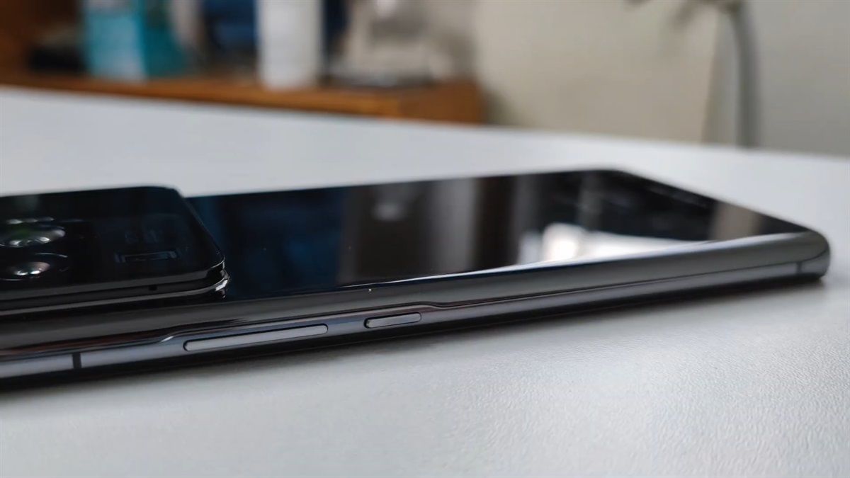 Xiaomi_Mi_11_Ultra_13.jpeg