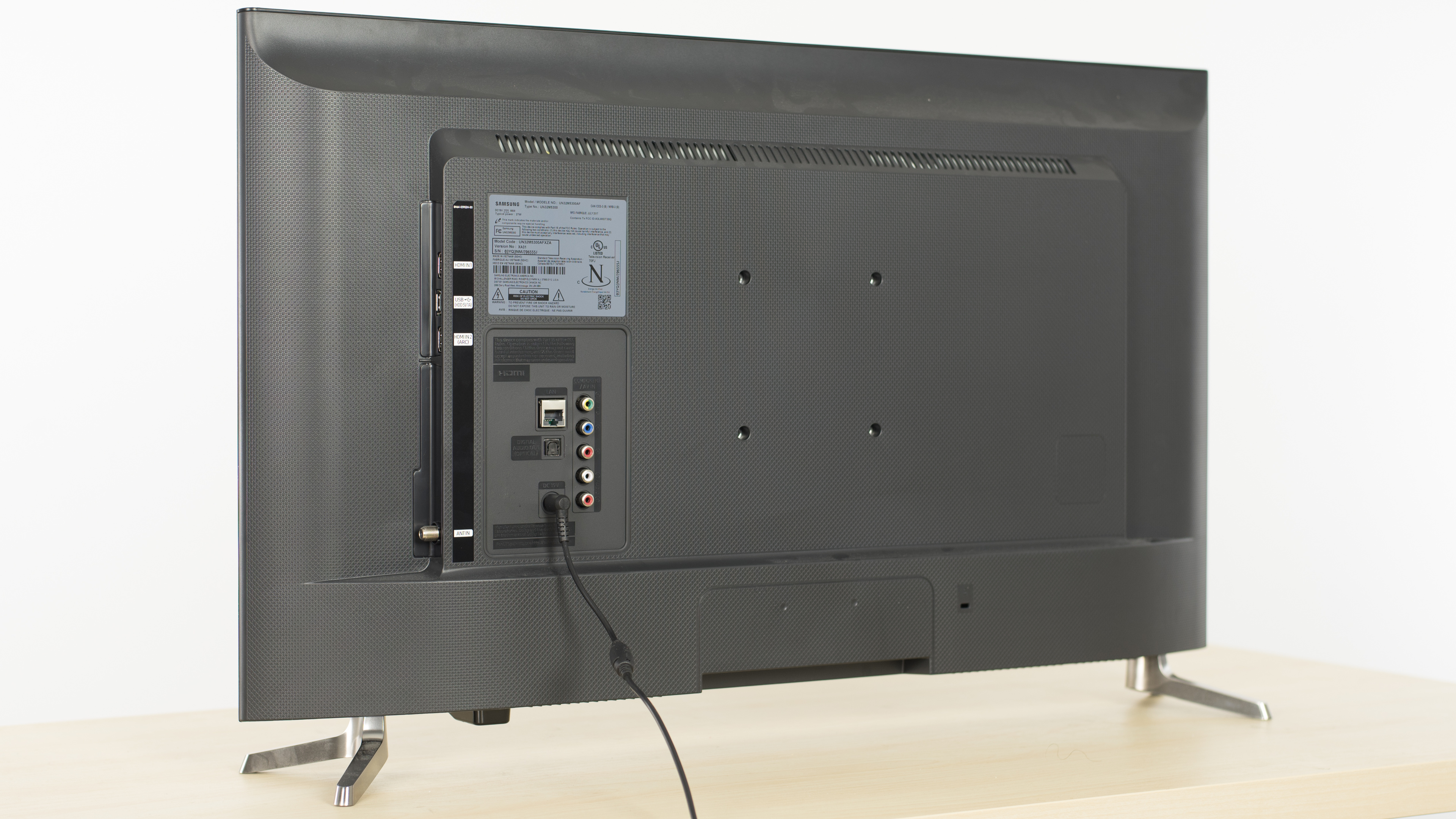 m5300-back-large.jpg