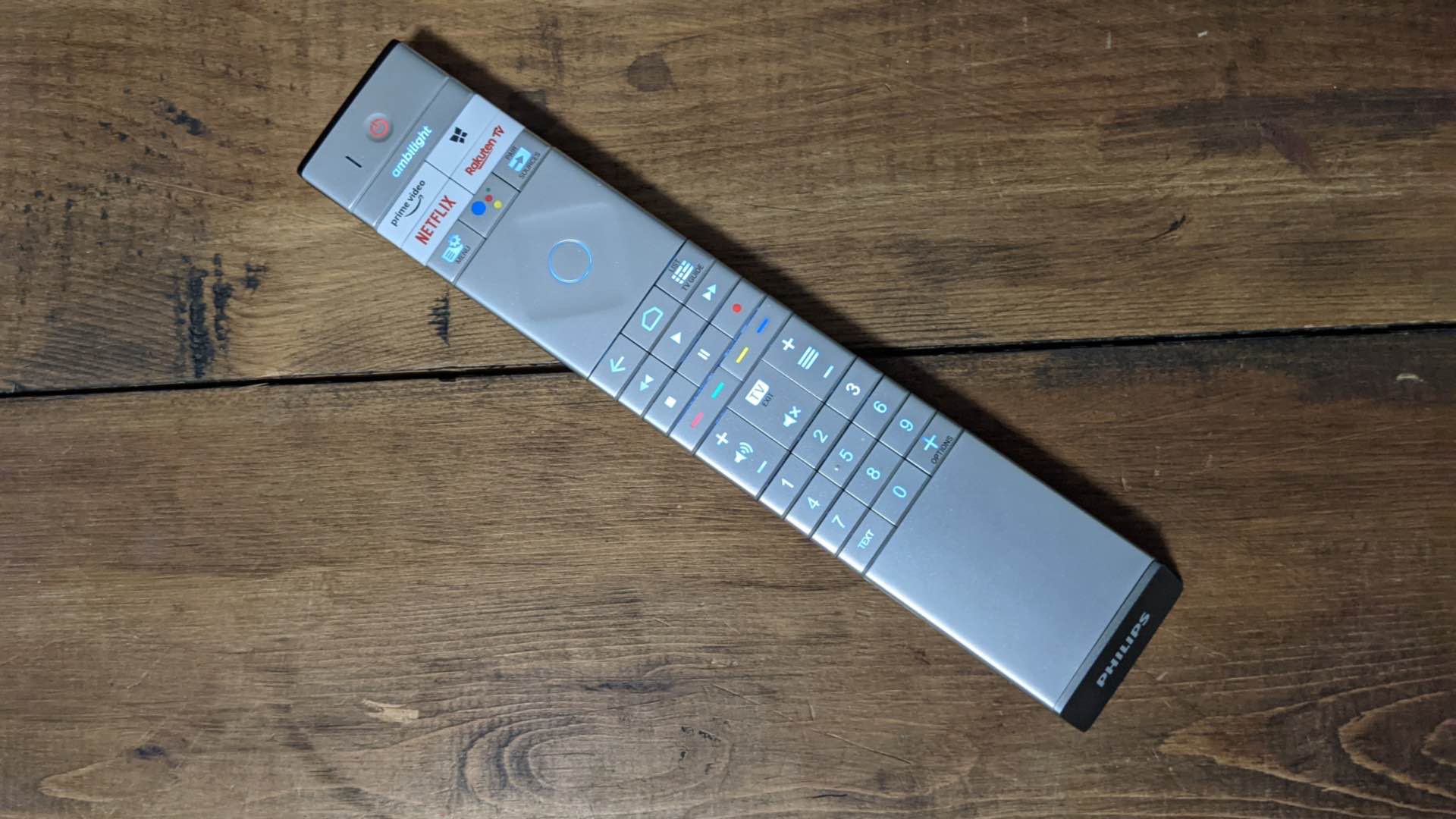 Philips_55OLED806-remote-licht.jpg