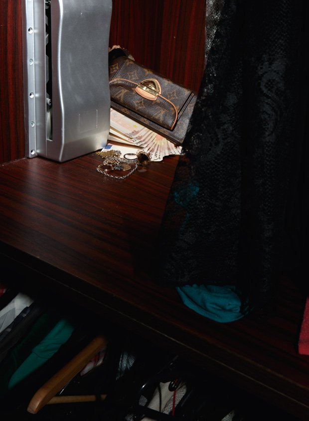01-Geld_wardrobe-19_SCplusV2.jpg