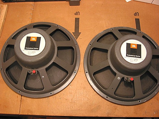 JBL_2220.jpg
