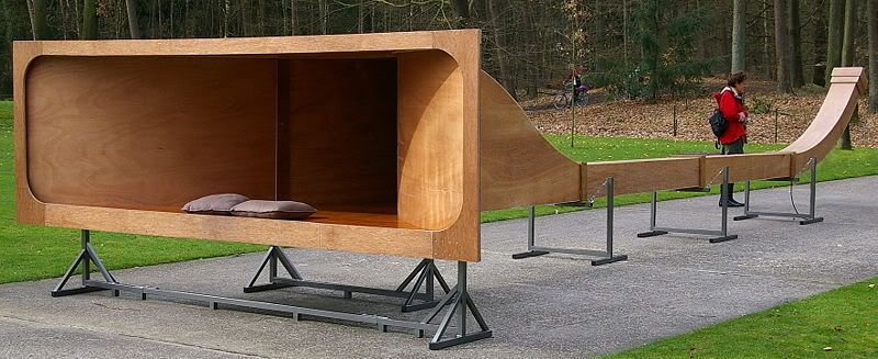 800px-Ultratieftner-Skulptur_Hoge_V.jpg
