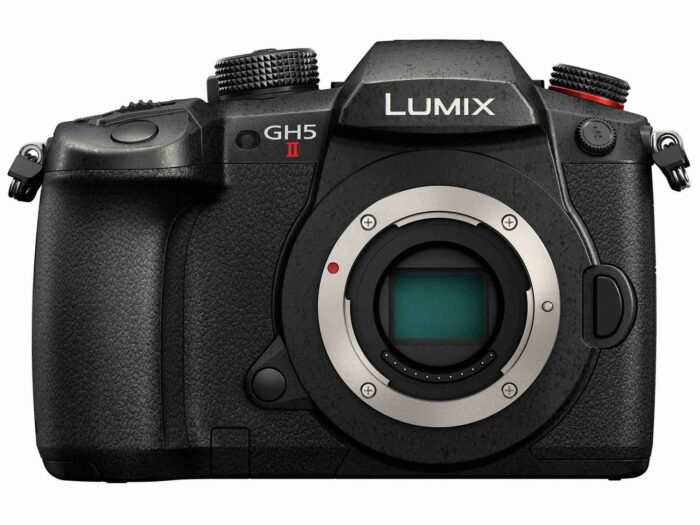 Panasonic-GH5II-1-700x525.jpg