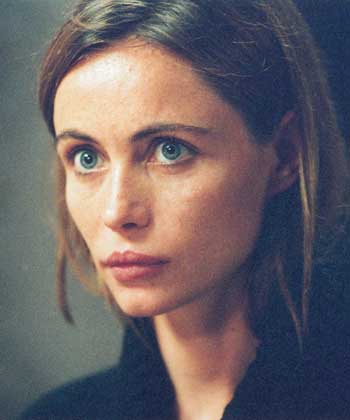 emmanuelle_beart.jpg