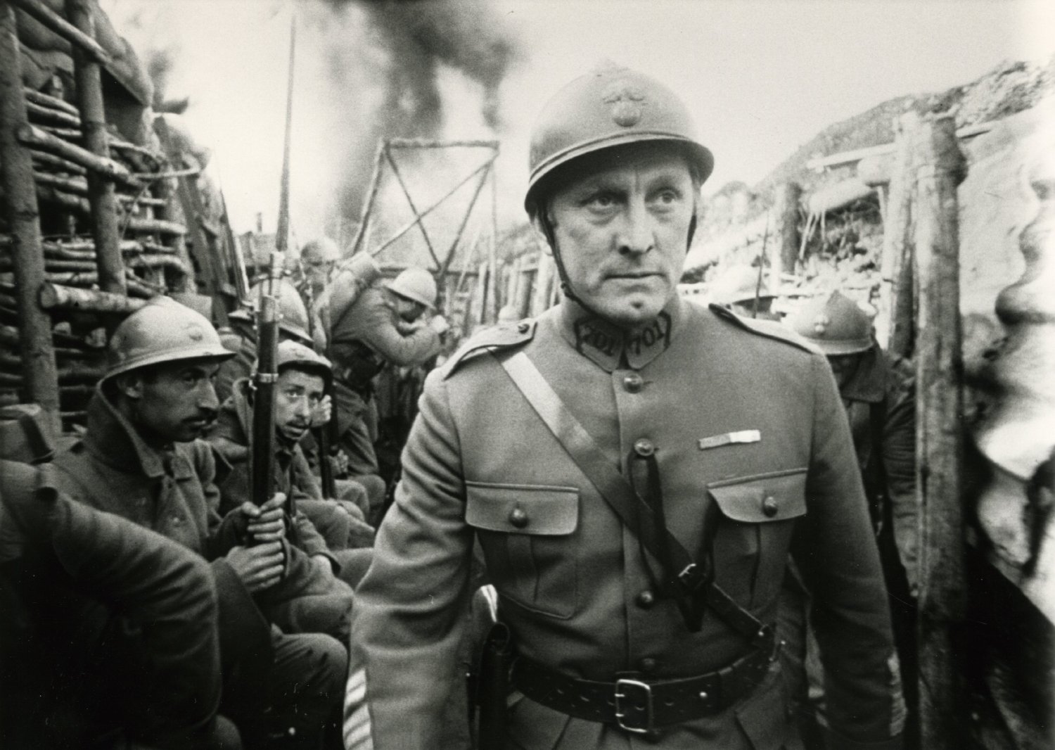 paths-of-glory-kirk-douglas.jpg