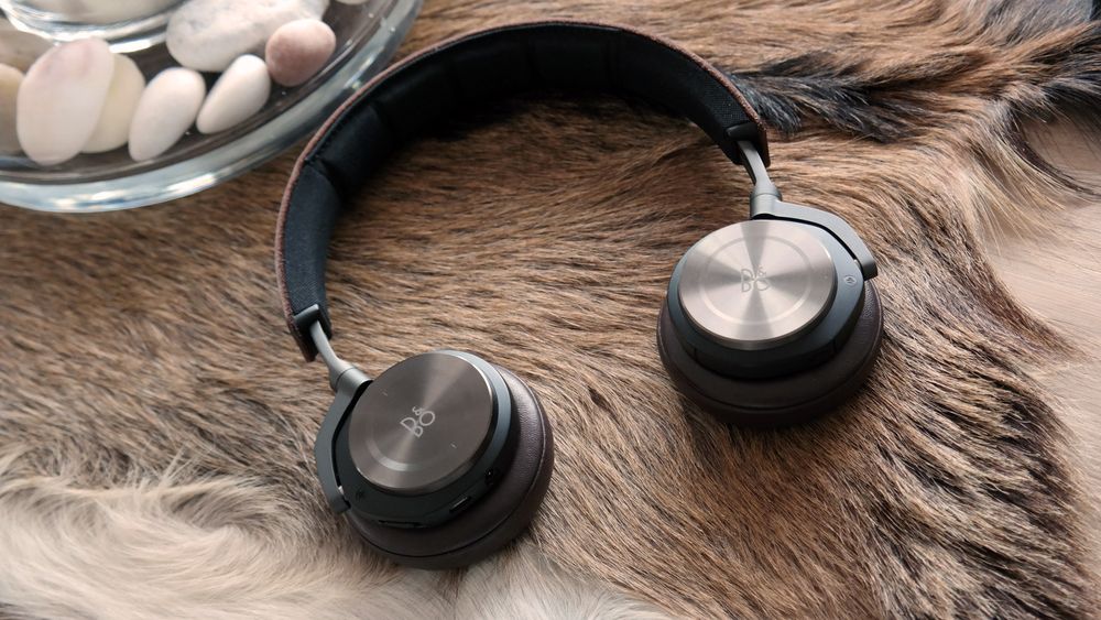 beoplay-h8.1000x563.jpg