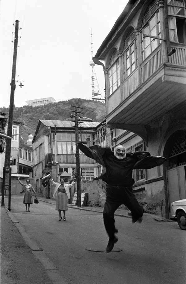 1.-par-flying-sm-.jpg