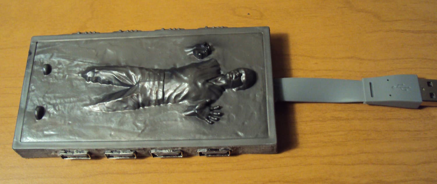 han-solo-frozen-usb-2.jpg